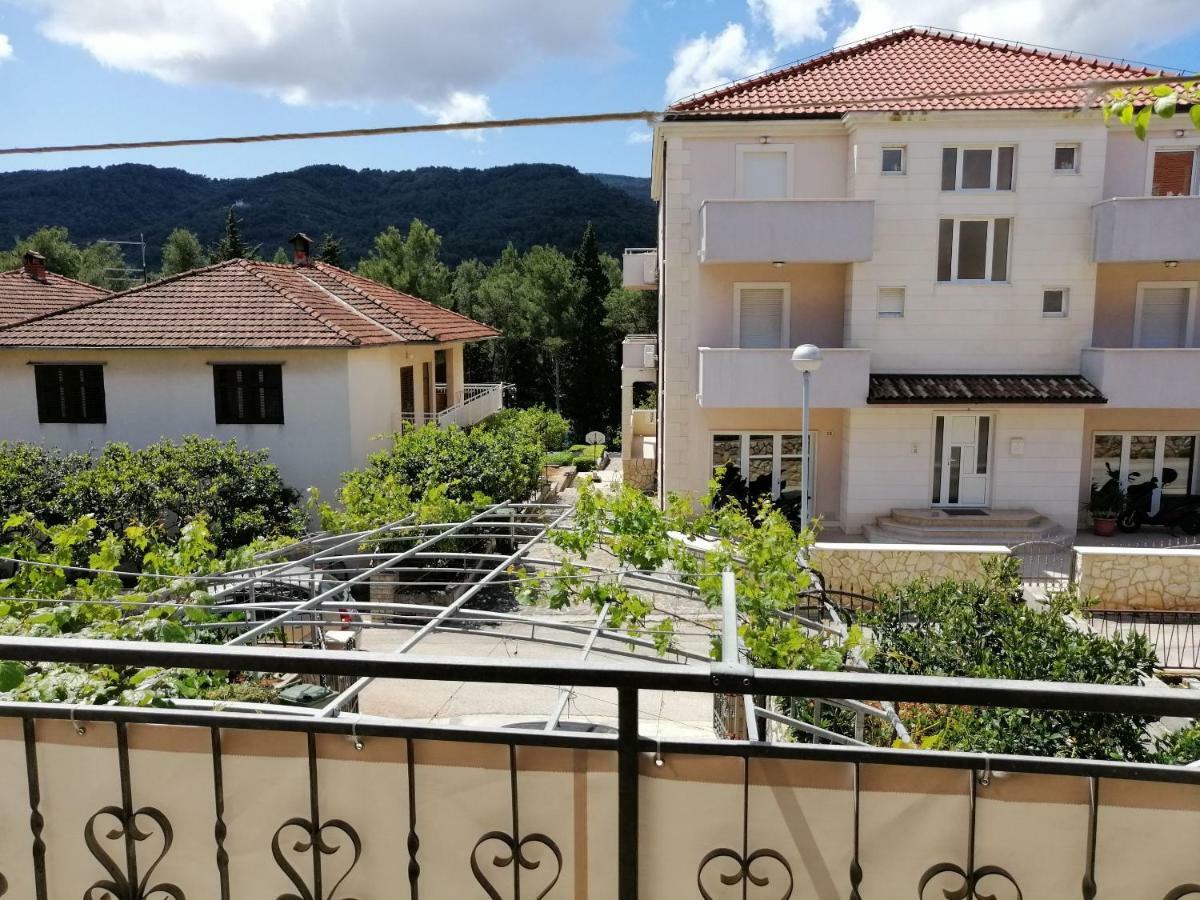 Apartments Emmas Studio Stari Grad  Exterior foto