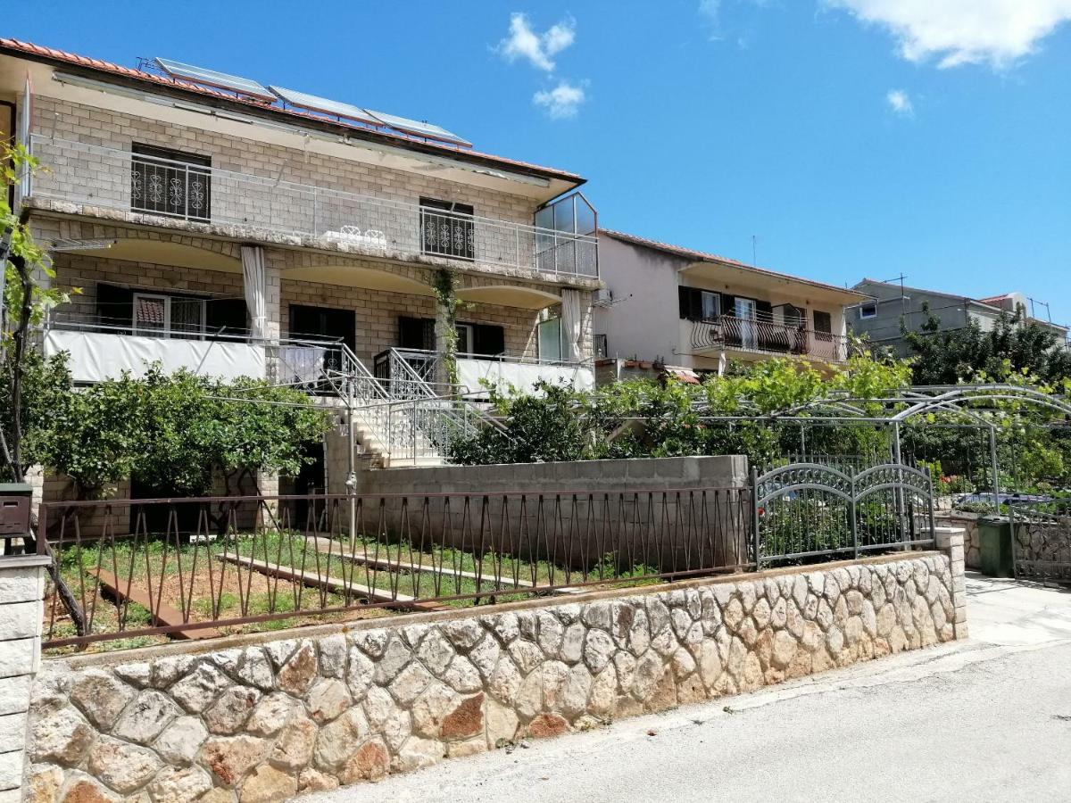 Apartments Emmas Studio Stari Grad  Exterior foto